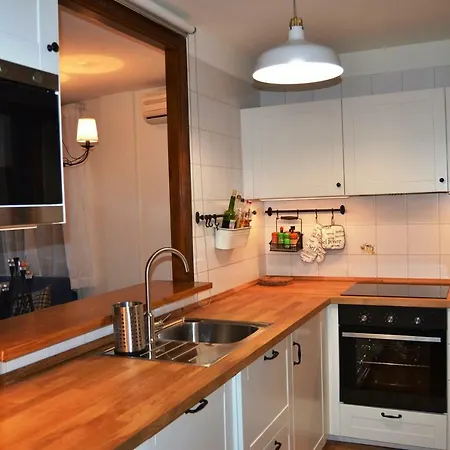 Apartament Con Jardin *